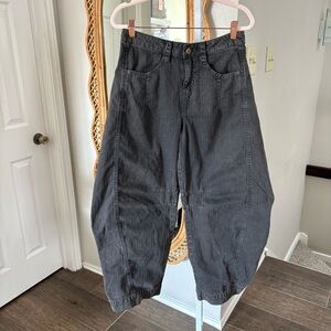 Urban Outfitters / BDG Elise Barrel Leg Pant Washed Black Cotton Snap Ankle